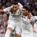 Mbappe y Bellingham celebran el gol contra el Valencia